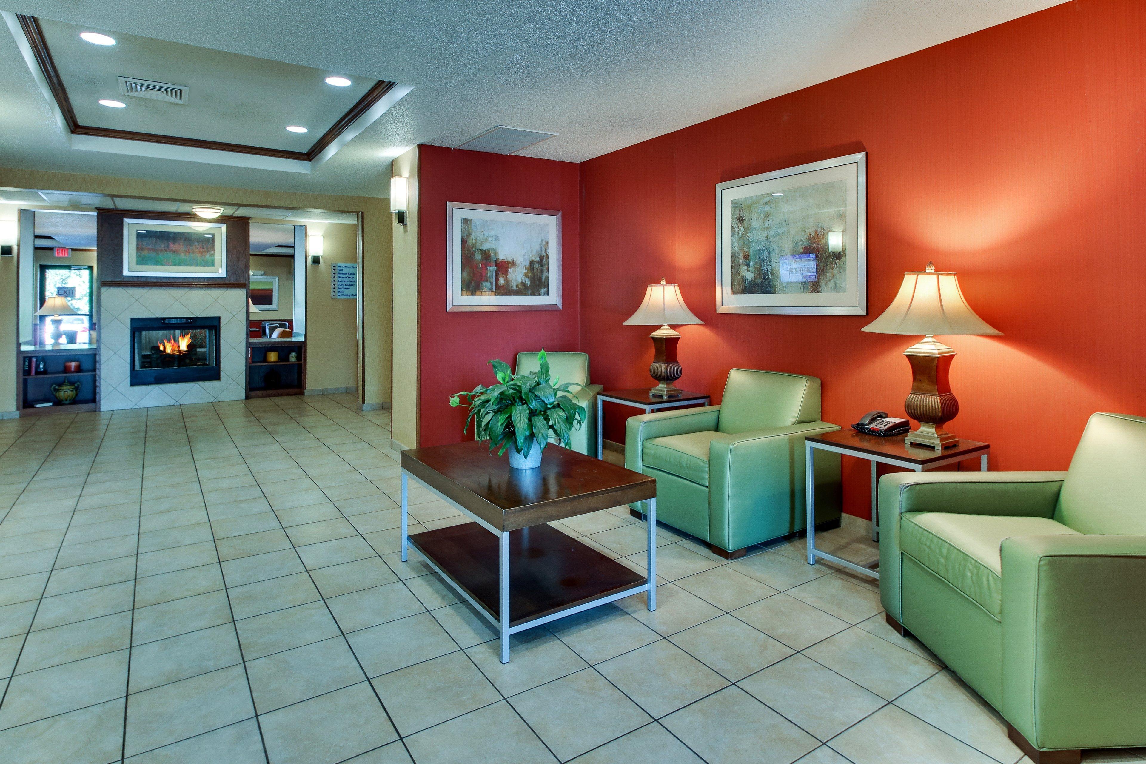 Holiday Inn Express Hotel & Suites Lancaster-Lititz By Ihg Екстериор снимка