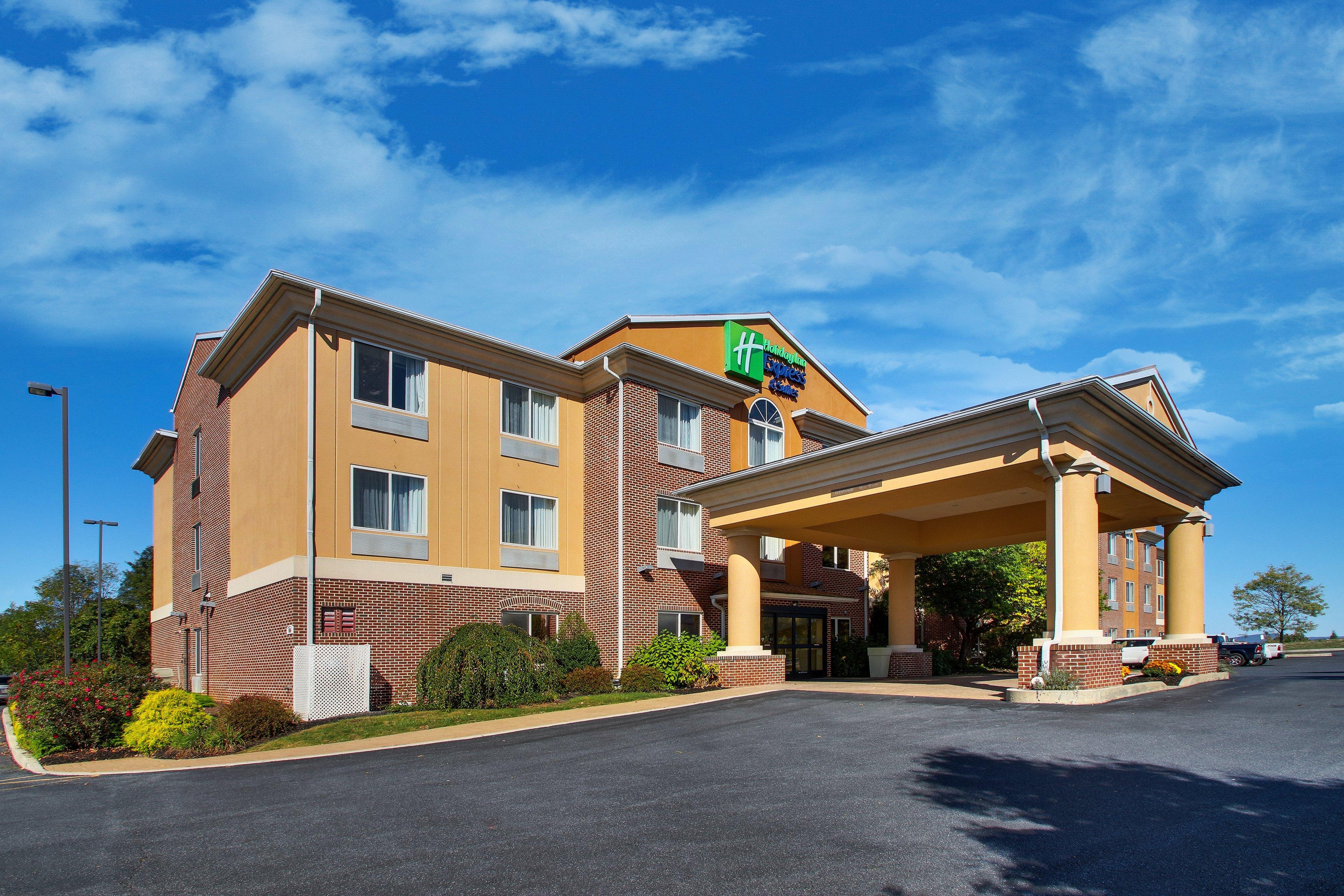 Holiday Inn Express Hotel & Suites Lancaster-Lititz By Ihg Екстериор снимка