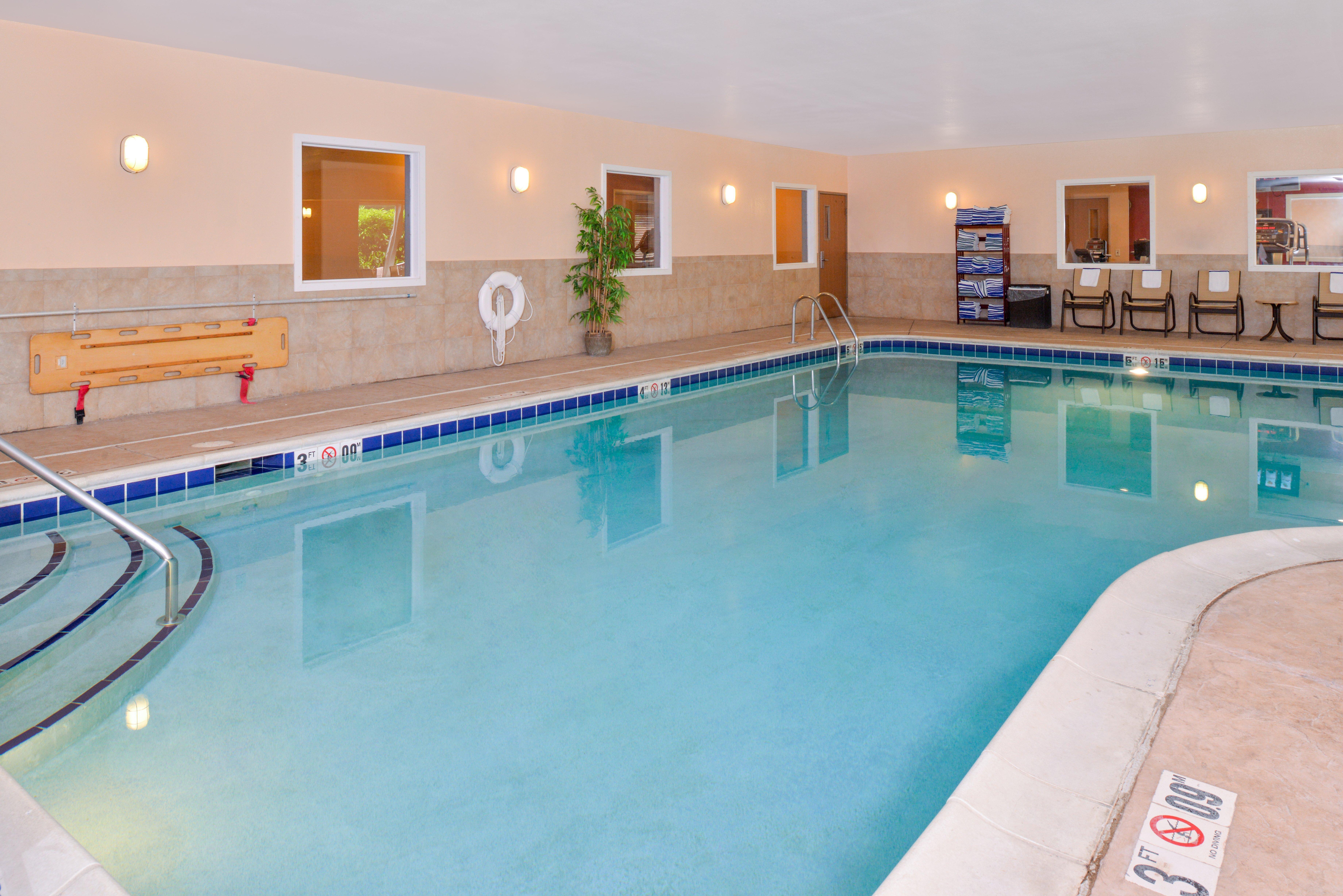 Holiday Inn Express Hotel & Suites Lancaster-Lititz By Ihg Екстериор снимка