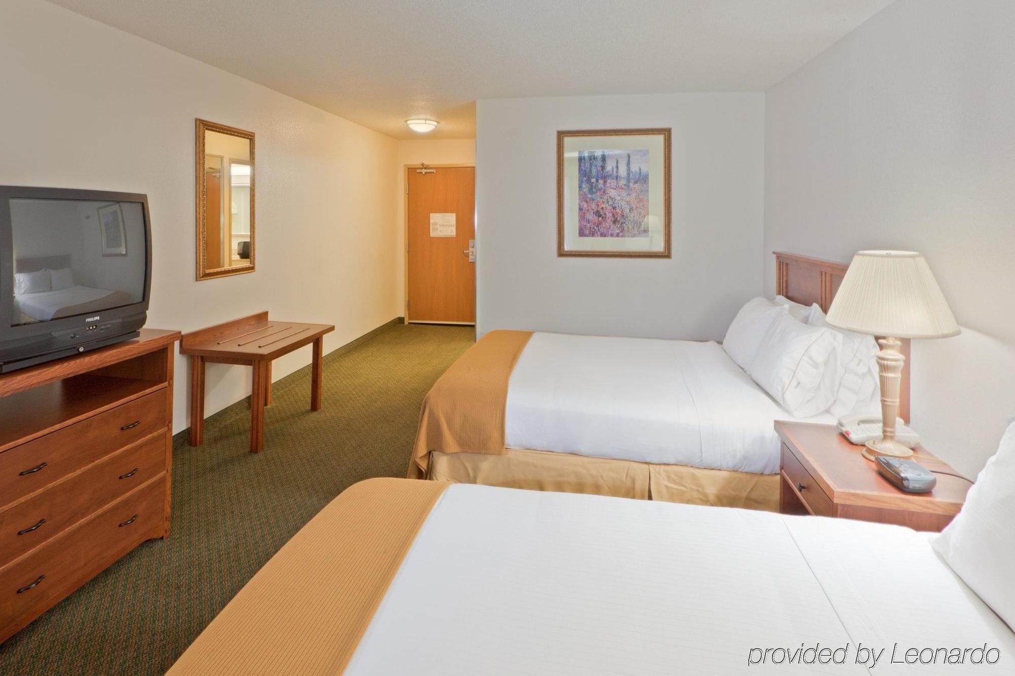 Holiday Inn Express Hotel & Suites Lancaster-Lititz By Ihg Екстериор снимка